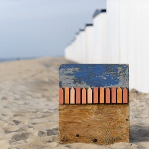 aan zee | keramiek, hout, aluminium | h 62,5 cm | 2012
