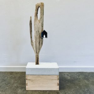gevlucht | hout, beton, keramiek | h 55 cm | 2019