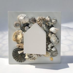 het huis uit | keramiek, schelpen | h 22 cm | 2020 | € 300