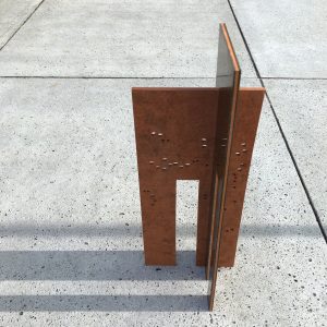 buitenhuis | keramiek, koper | h 41 cm | 2018