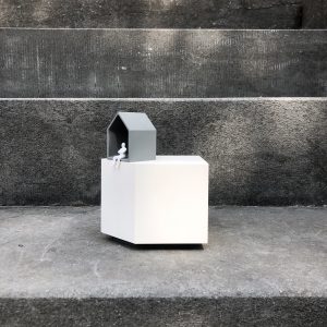 uit-zicht 3 | keramiek, kunststof | h 15 cm | 2019 | € 275