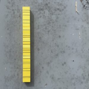 stilte 3 | mdf, verf, glas | h 52,5 cm | 2024 | € 550