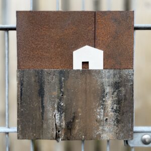 rustpunt 2 | cortenstaal, ijzer, keramiek | h 23,5 cm | 2024