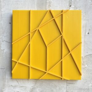 in de steigers 9 | plastic, hout | h 28 cm | 2025 | € 425