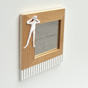 stand.punt 6 | keramiek, spiegel, hout | h 18 cm | 2025 | € 250