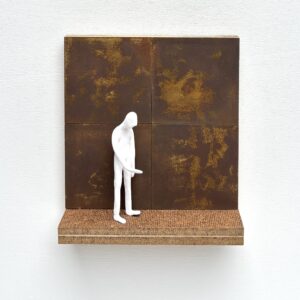 stand.punt 7 | afvalhout, roest, keramiek | h 15,5 cm | 2025 | € 375