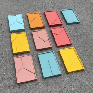 diversiteit 1-15 | (jut)hout, verf | h 13,5 cm | 2026 | € 75 p.st.